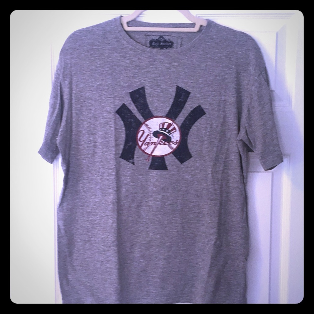 Yankees loose fit tee shirt